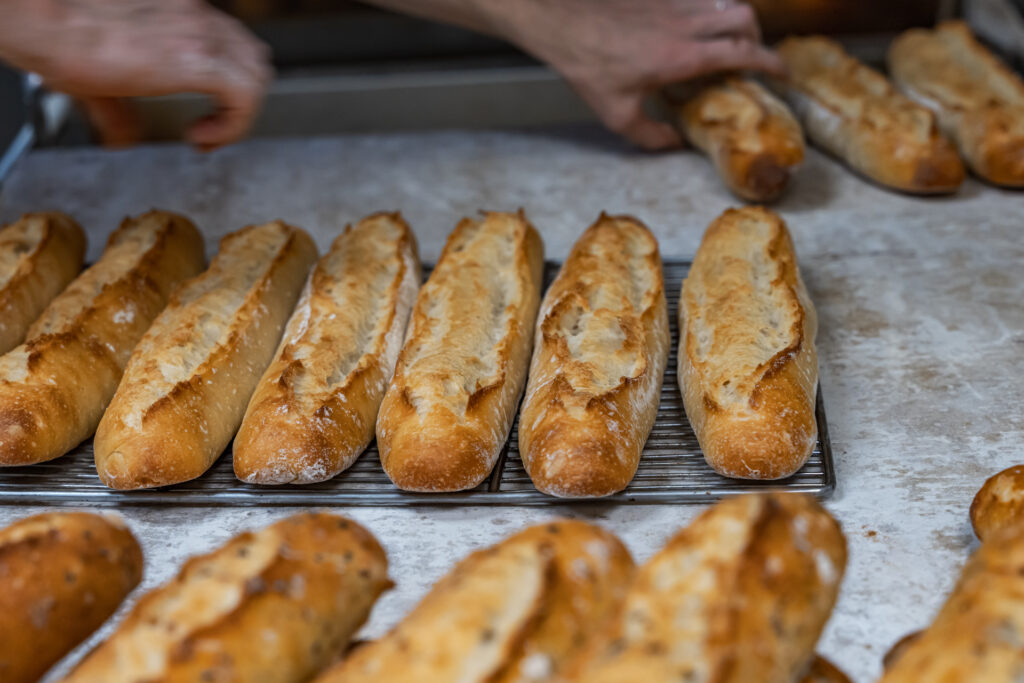 Baguette tradition - Watterlot pâtisserie boulangerie Saint Valéry sur Somme pain baguette tradition